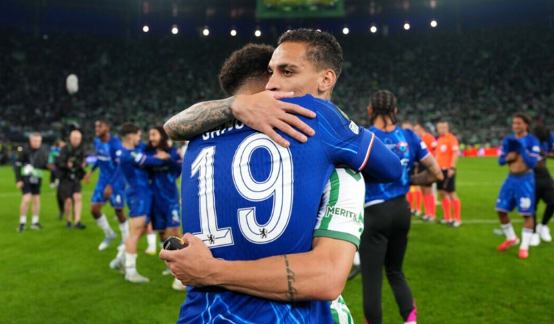 Cựu sao Chelsea muốn đội nhà giữ Sancho